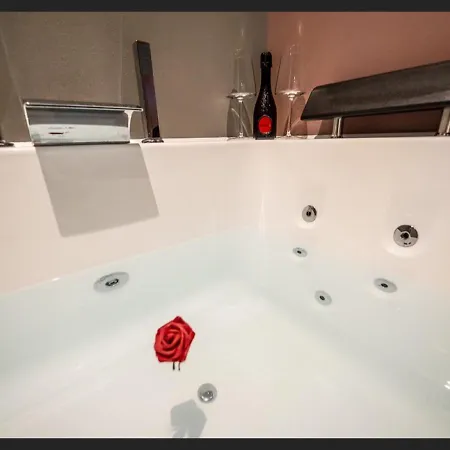 Idromassaggio Jacuzzi * Novara