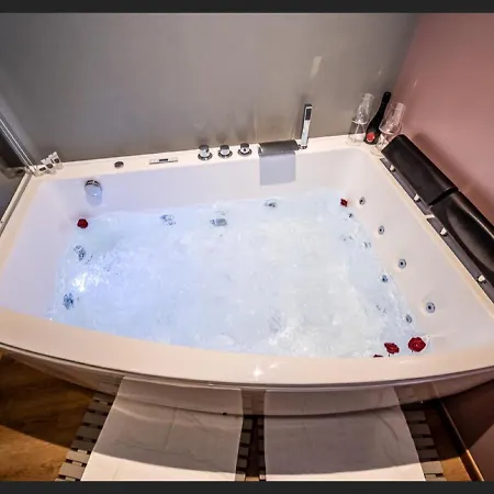 Idromassaggio Jacuzzi * Novara